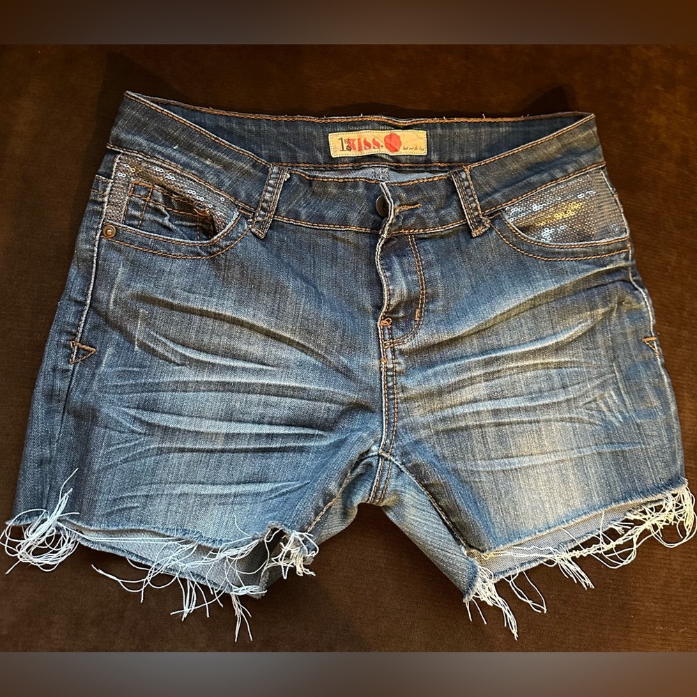 1st Kiss Skinny Sequence Front & Back Pocket Jean Shorts Sz 7